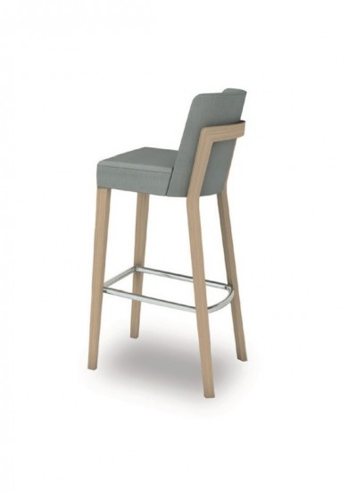 Arlo Stool