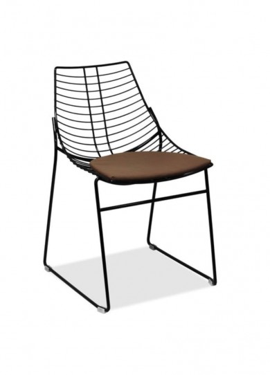 Intimo Side Chair Outside