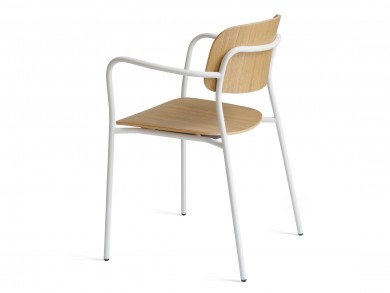 Zeru Multipurpose Armchair