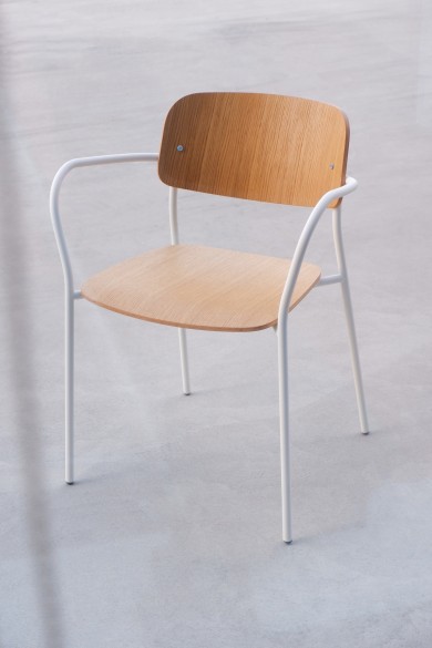 Zeru Multipurpose Armchair