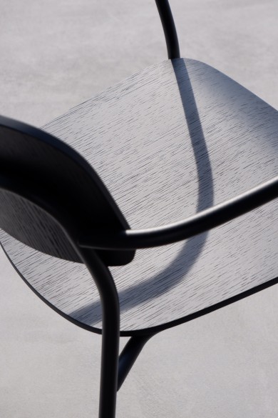 Zeru Multipurpose Armchair